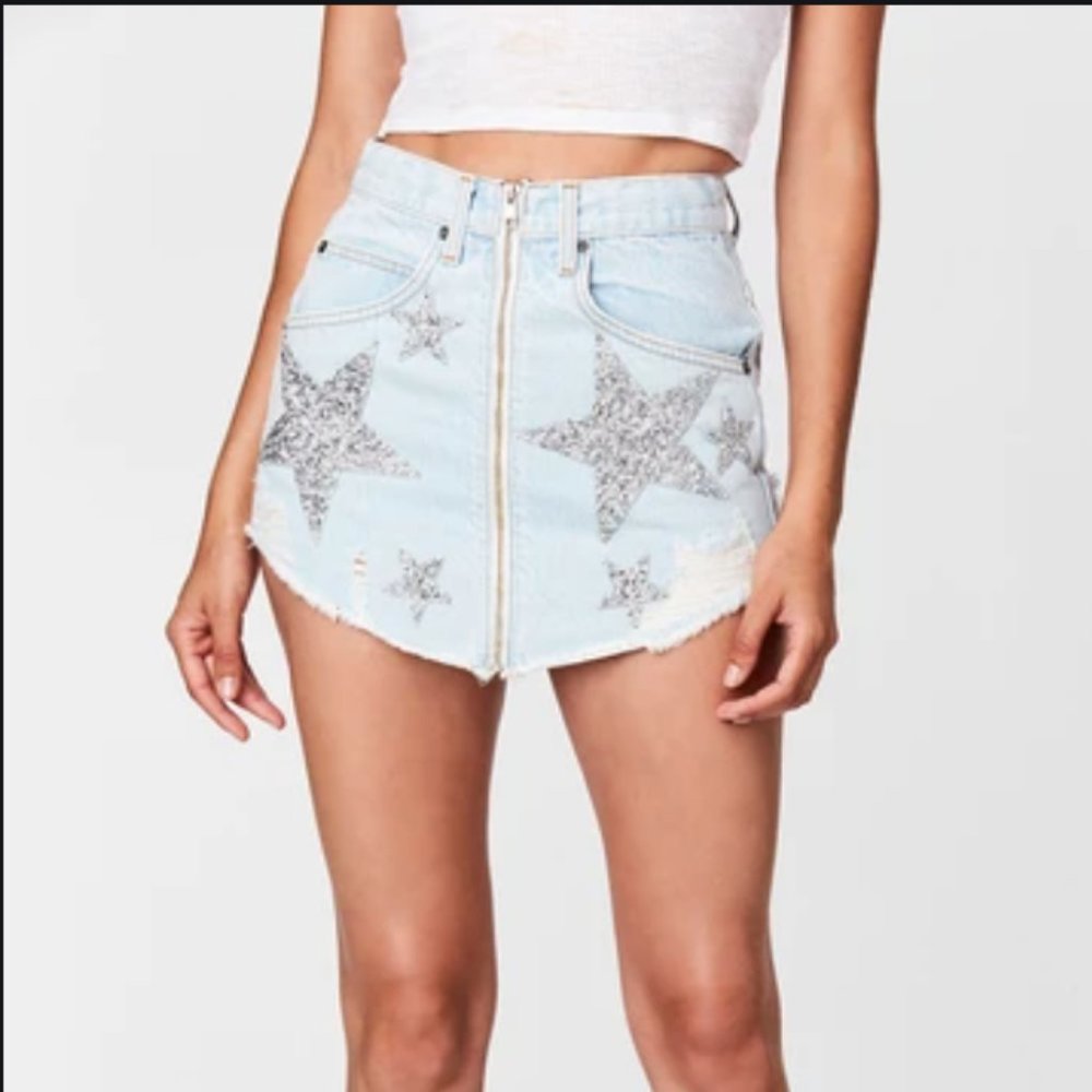 ISO BEATRICE ZIP FRONT SKIRT WITH STAR PATCHES